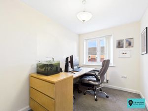 Bedroom- click for photo gallery